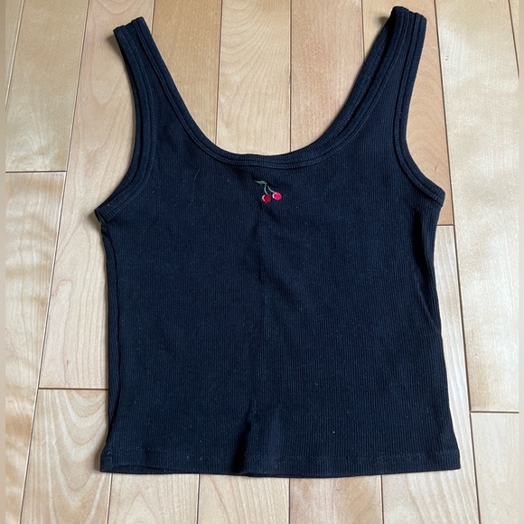 Black tank top with little cherry, size extra small - Picture 1 of 1